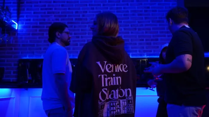 Temporada 1 Venice Train Station 310