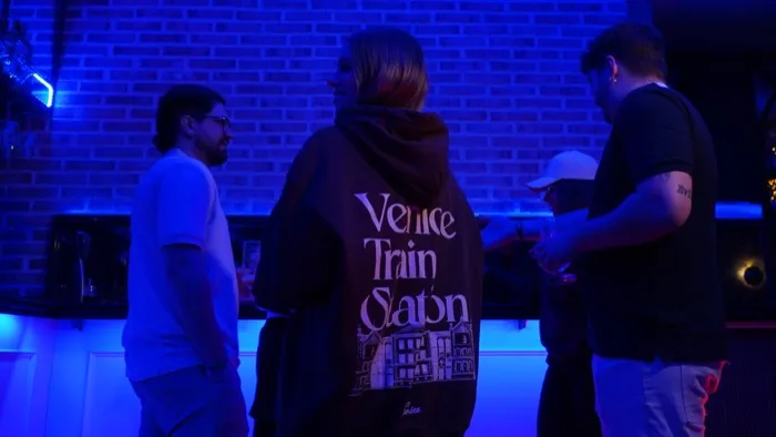 Temporada 1 Venice Train Station 312