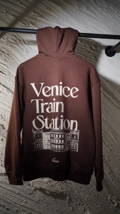 Temporada 1 Venice Train Station 545