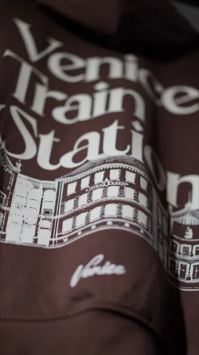 Temporada 1 Venice Train Station 563