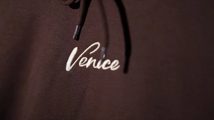 Temporada 1 Venice Train Station 591