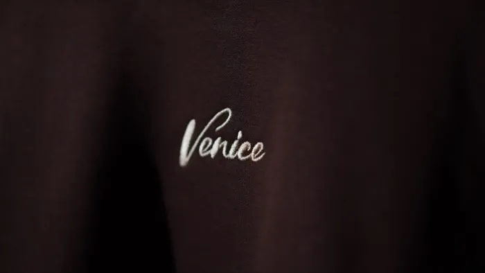Temporada 1 Venice Train Station 593