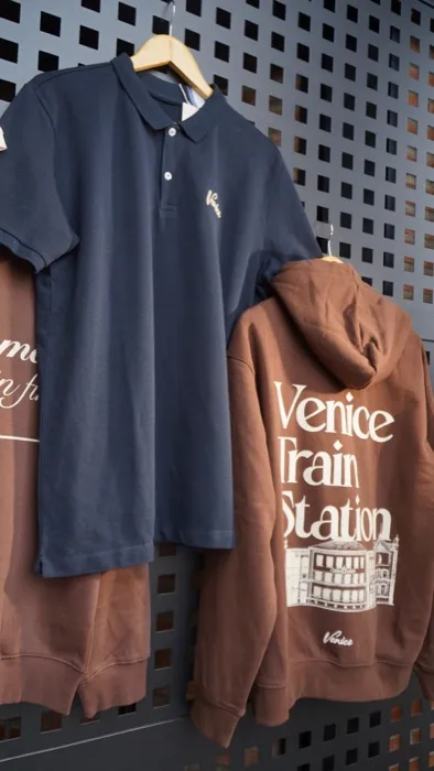 Temporada 1 Venice Train Station 832